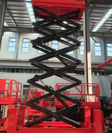 صورة اعلان : سيزرلفت للإيجار14متر0535956963