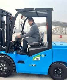 صورة اعلان : Forklift rental 20 ton Dammam