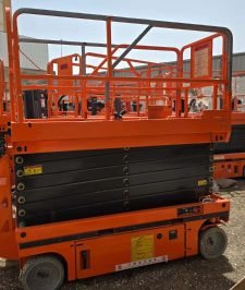 صورة اعلان : أقوى سيزر لفت ديزل للإيجار بالمنطقة الشرقية | Scissor Lift Dammam 14m-18m