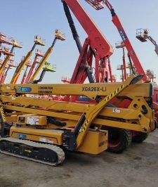 صورة اعلان : سيزرلفت، مان لفت، فوركلفت وكرينات وجي سي بي وبوم تراك تيليسكوبيه وارتيكليتد وتاور لايت متوفرة للايجار