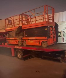 صورة اعلان : لا تغامر بمشروعك! تأجير سيزر لفت فوري بجدة والدمام | Scissor Lift 8m-18m