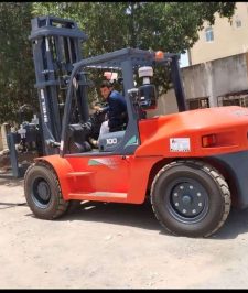 صورة اعلان : رافعات شوكيه 2.5t 3t 5t 7t 10t 16t 25t للايجار ومان لفت وسيزر لفت وكرينات للايجار