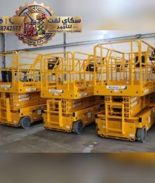 صورة اعلان : رافعات مقصيه (سيزرلفت)للايجار في جده الرياض الدمام