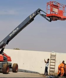 صورة اعلان : Articulated Lift Rental in Saudi Arabia | Heavy Duty Access Equipment