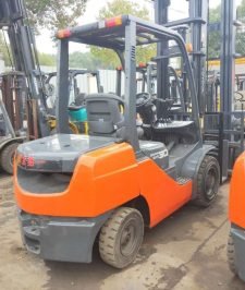 صورة اعلان : سيزر لفت مان لفت فوركلفت للايجار الدمام