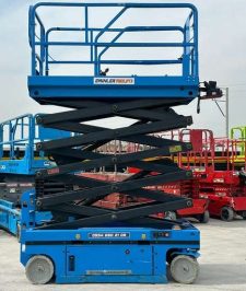 صورة اعلان : Scissor lifts for rent in Jeddah, 12 meters, 2026