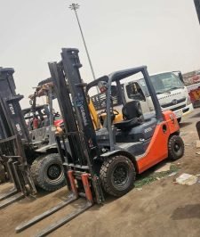 صورة اعلان : تاجير رافعات شوكيه فوركلفت تاجير سيزرلفت تاجير مان لفت للايجار اليومي والاسبوعي والاسبوعي والشهري والسنوي جده الرياض الدمام