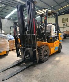 صورة اعلان : تأجير رافعات شوكية في جدة 3 طن | Forklift Rental Jeddah 3 Ton