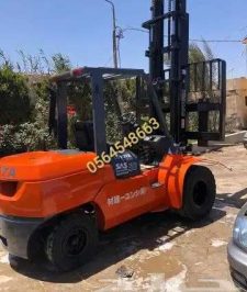 صورة اعلان : إيجار فوركلفت جدة | رافعات شوكية جاهزة للعمل بالمستودعات والمصانع