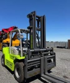 صورة اعلان : Forklift rental 3 ton Dammam