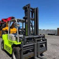 material-handling-equipment-high-capacity-forklift-Zoomlion-FD70-1753358476249358468_common-25072415003672332400