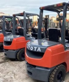 صورة اعلان : فوركلفت للايجار في الجبيل القطيف تبوك – رافعات شوكية للإيجار الدمام