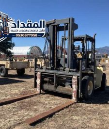 صورة اعلان : 🚛 تأجير فوركلفت 7–10 طن في الدمام | رافعات شوكية ديزل للمستودعات والمصانع ⚡
