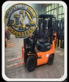 صورة اعلان : Powerful Forklifts 1–16T – Almqdad Rental KSA1  2  forklift rental saudi arabia
