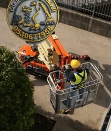 صورة اعلان : مان لفت للإيجار في الدمام 12م إلى 50م — بوم لفت ديزل