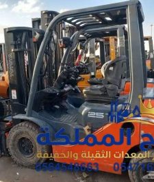 صورة اعلان : رافعة شوكية و مقصية سيزر لفت مان لفت و فوركلفت تأجير