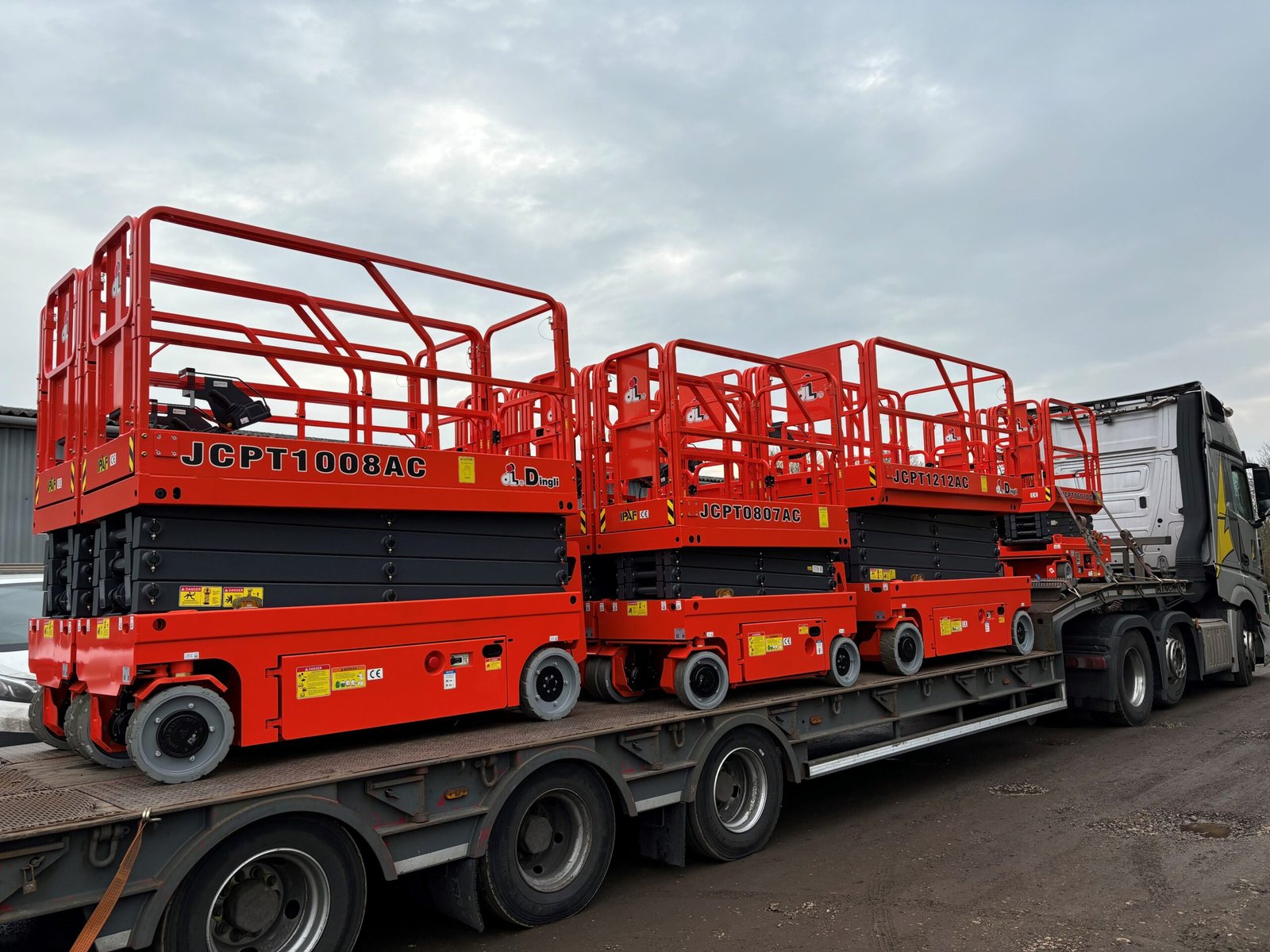 Huntingdon-Dingli-Scissor-Delivery-2-scaled-1-1