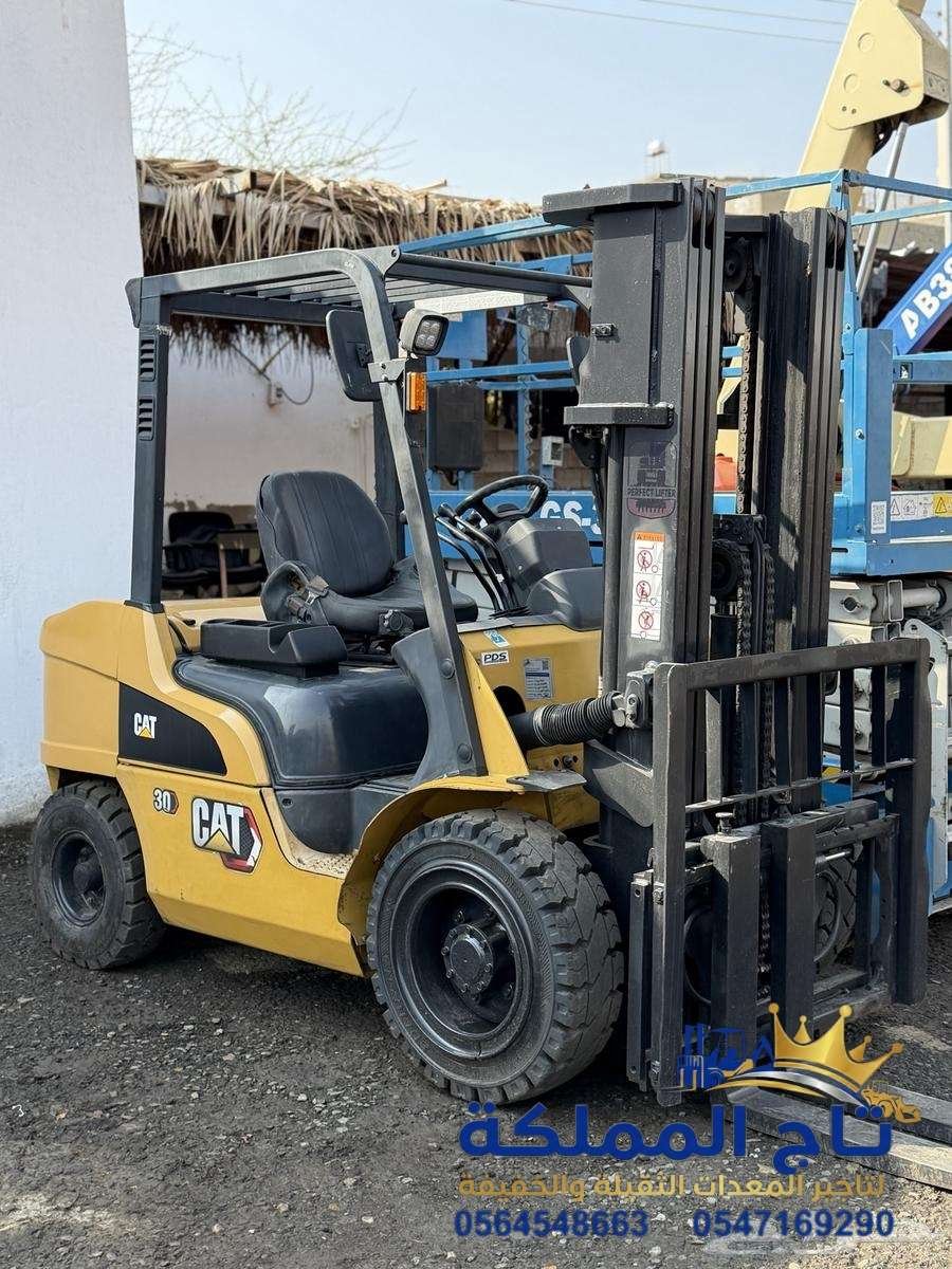فوركلفت-للإيجار-في-الرياض-الجبيل-القطيف-الدمام-جدة-رافعة-شوكية-Forklift-rental-Dammam-Riyadh-Jeddah18