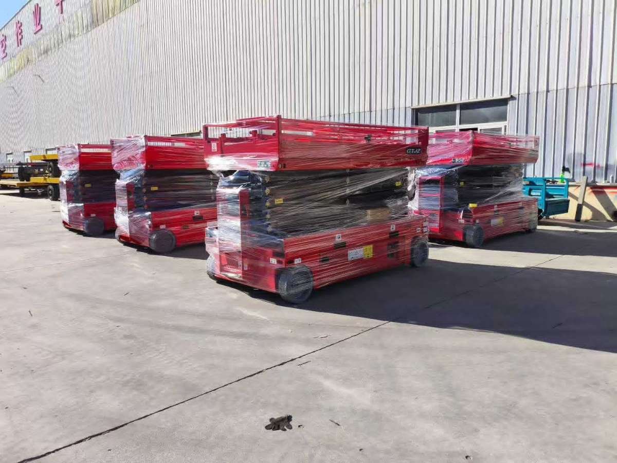 سيزر-لفت-للإيجار-في-الدمام-جدة-الرياص-رافعات-مقصية-سيزرات_246